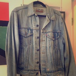 Vintage LEVI’s jean jacket